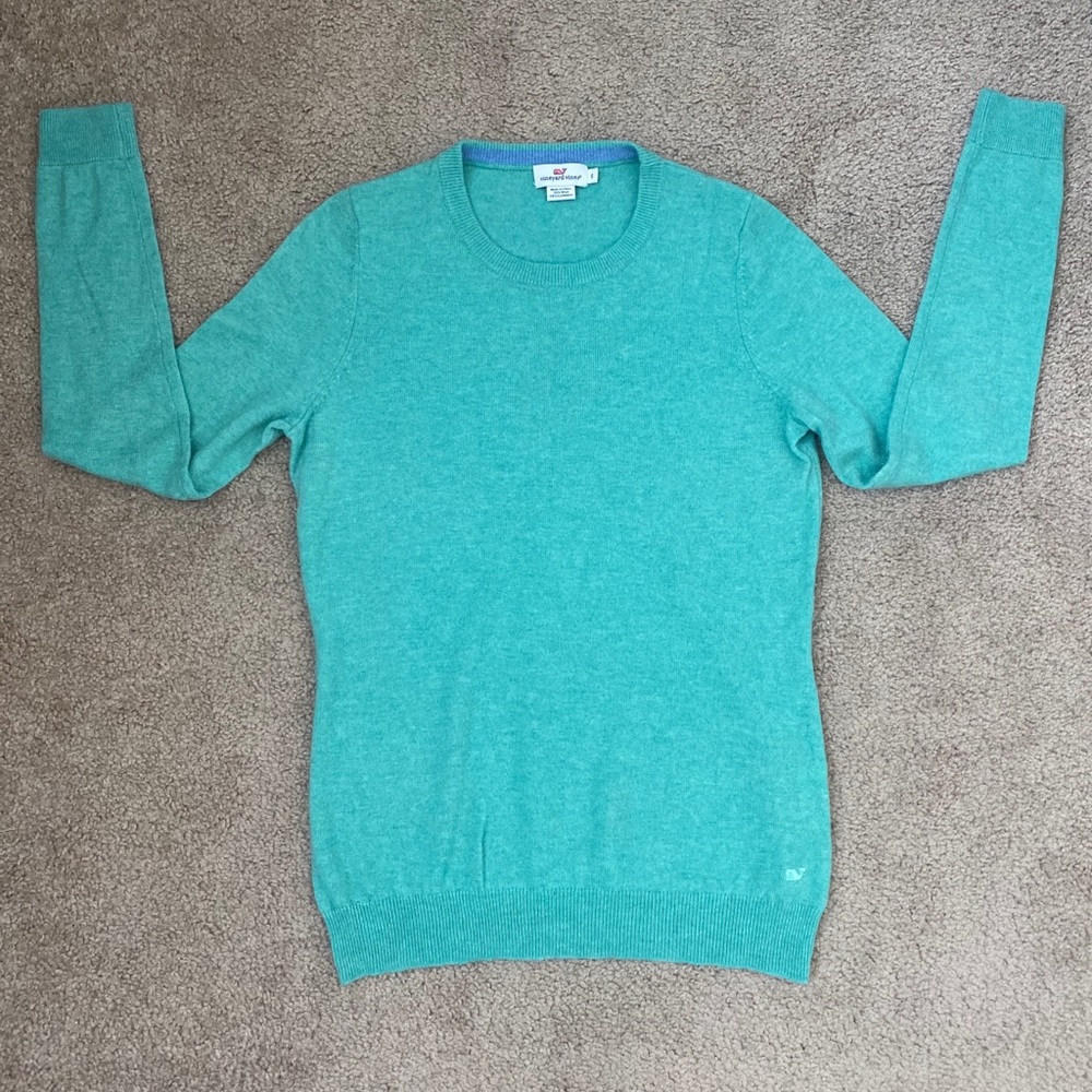 🐳 Vineyard Vines Sweater
